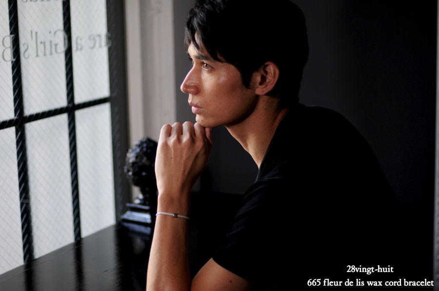 28vingt-huit 665 百合の紋章 紐ブレスレット ワックスコード シルバー メンズ,ヴァンユイット Fleur de lis Wax Cord Bracelet