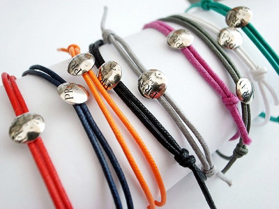 ヴァンユイット 672 紐 ブレスレット シルバー PRAY for Japan,28vingt-huit Wax Cord Bracelet Silver