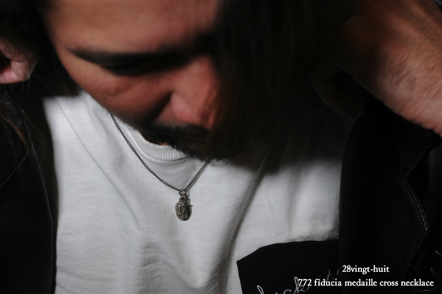 28vingt-huit 772 フィドゥシア メダイ クロス ネックレス メンズ シルバー,ヴァンユィット Fiducia Cross Necklace Silver Mens