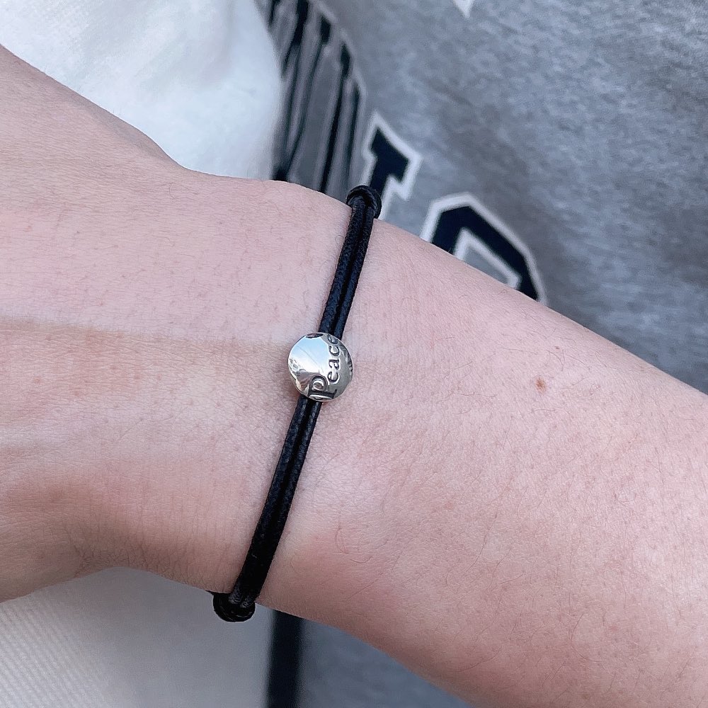 28vingt-huit 780 Peace Wax Cord Bracelet Silver925(ヴァン ユィット ピース ワックスコード  紐ブレスレット)