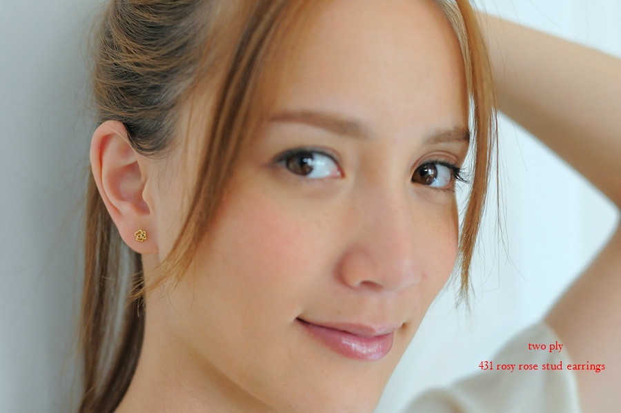 トゥー プライ 431 ローズ バラ スタッド ピアス 18金,two ply Rosy Rose Stud Earrings K18