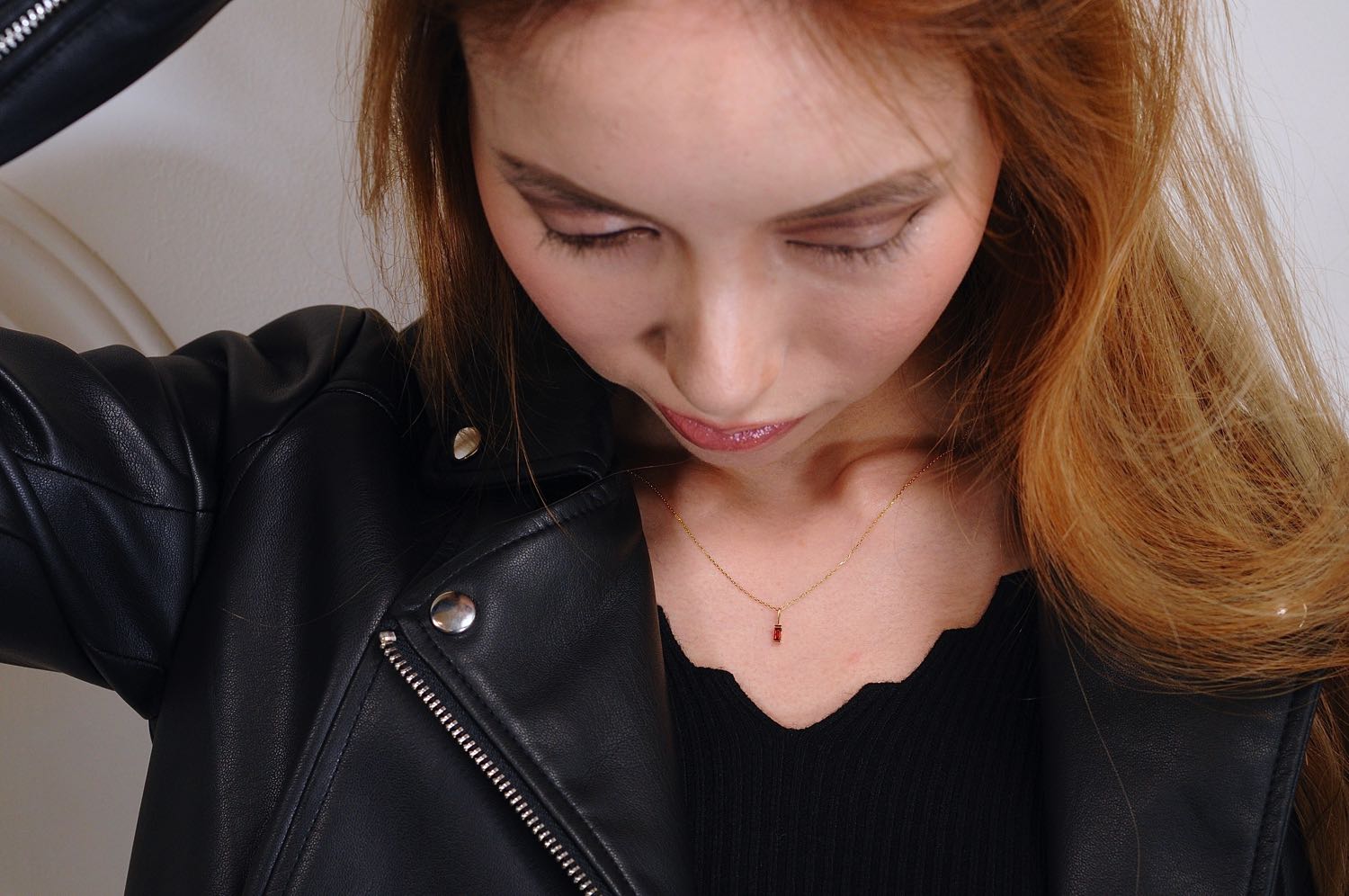 トゥー プライ 607 ガーネット バケットカット 華奢チャーム ペンダントトップ 18金,two ply  Precious Stone Garnet Charm K18