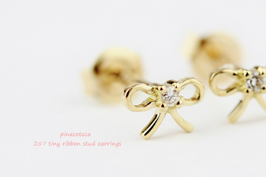 ピナコテーカ 257 タイニー リボン スタッド ピアス 18金,pinacoteca Tiny Ribbon Stud Earrings K18