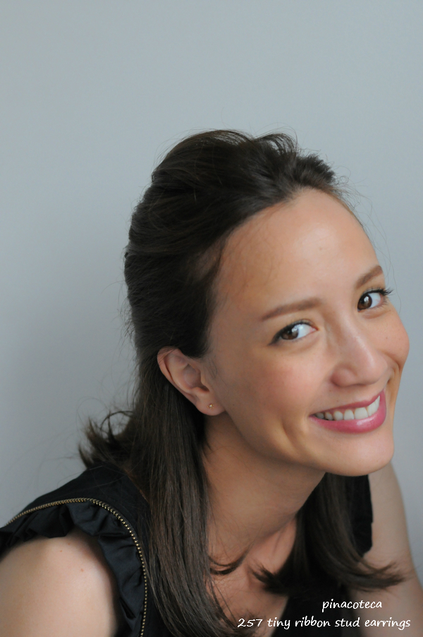 ピナコテーカ 257 タイニー リボン スタッド ピアス 18金,pinacoteca Tiny Ribbon Stud Earrings K18