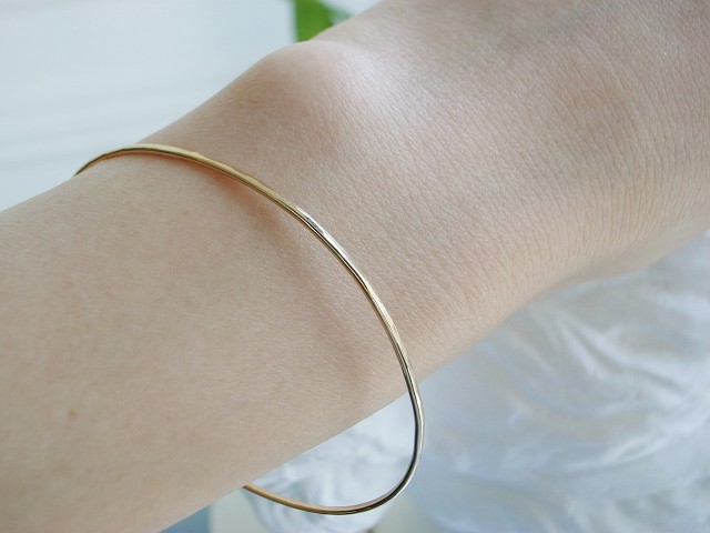 les desseins de DIEU 456 Solid Gold Handmade Bangle 1.2ミリ 金線 華奢 バングル レデッサンドゥデュー