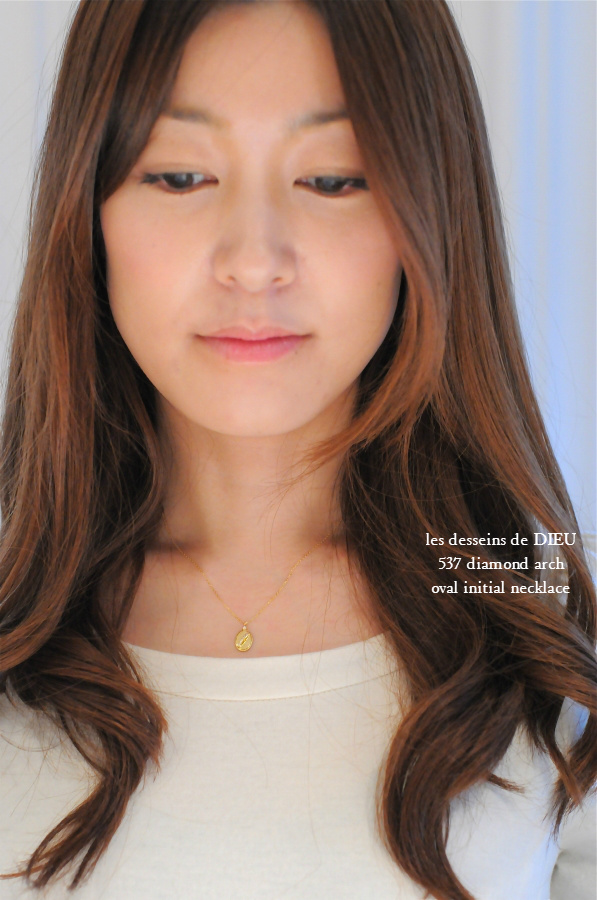 les desseins de DIEU 537 Diamond Arch Oval Initial Necklace K18,ダイヤ オーバル イニシャル ネックレス 18金 レデッサンドゥデュー