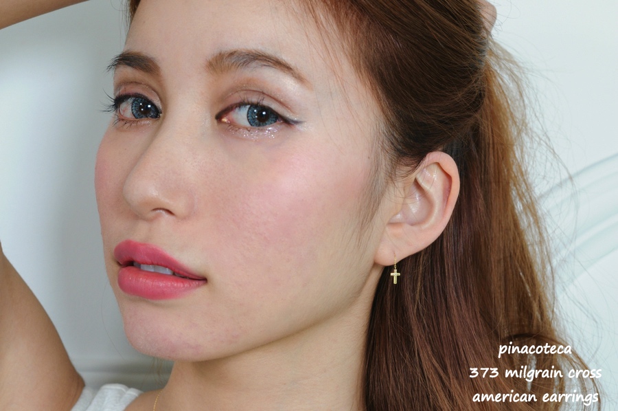 ピナコテーカ 373 ミル打ち クロス アメリカン 華奢ピアス 18金,pinacoteca Tiny Milgrain Cross American Earrings K18