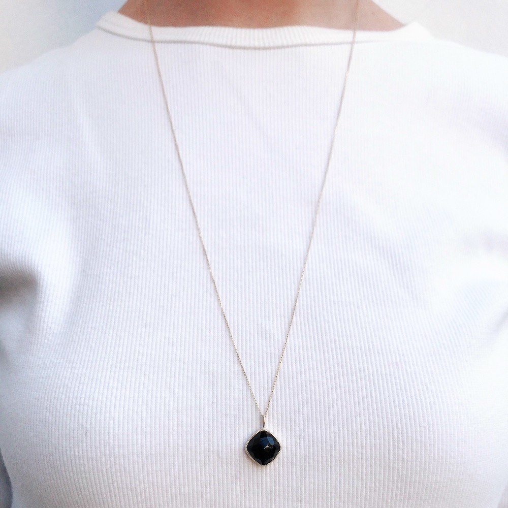 ピナコテーカ 444 スクエア クッションカット ブラック オニキス チャーム 18金,pinacoteca Square Onyx Charm K18