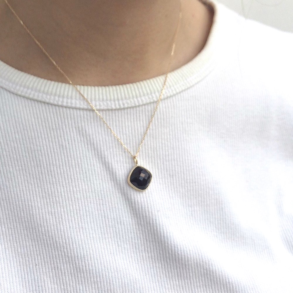 ピナコテーカ 444 スクエア クッションカット ブラック オニキス チャーム 18金,pinacoteca Square Onyx Charm K18