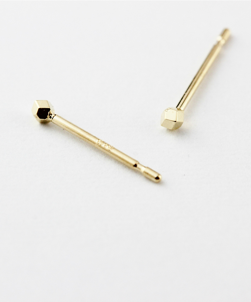 ピナコテーカ 686 ミニ ビッツ バックキャッチ 華奢ピアス 18金,pinacoteca Mini Gold Bits Stud Earrings K18