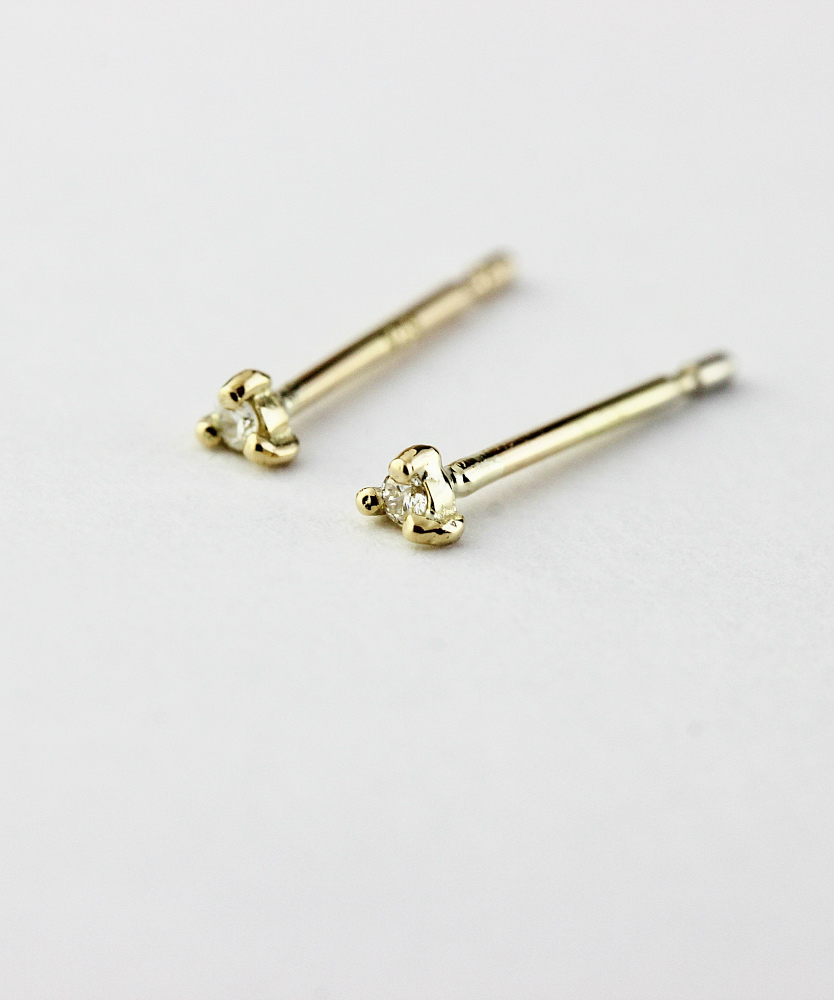 ピナコテーカ 687 ミニ 一粒ダイヤモンド　バックキャッチ 華奢ピアス 18金,pinacoteca Mini Diamond Stud Earrings K18